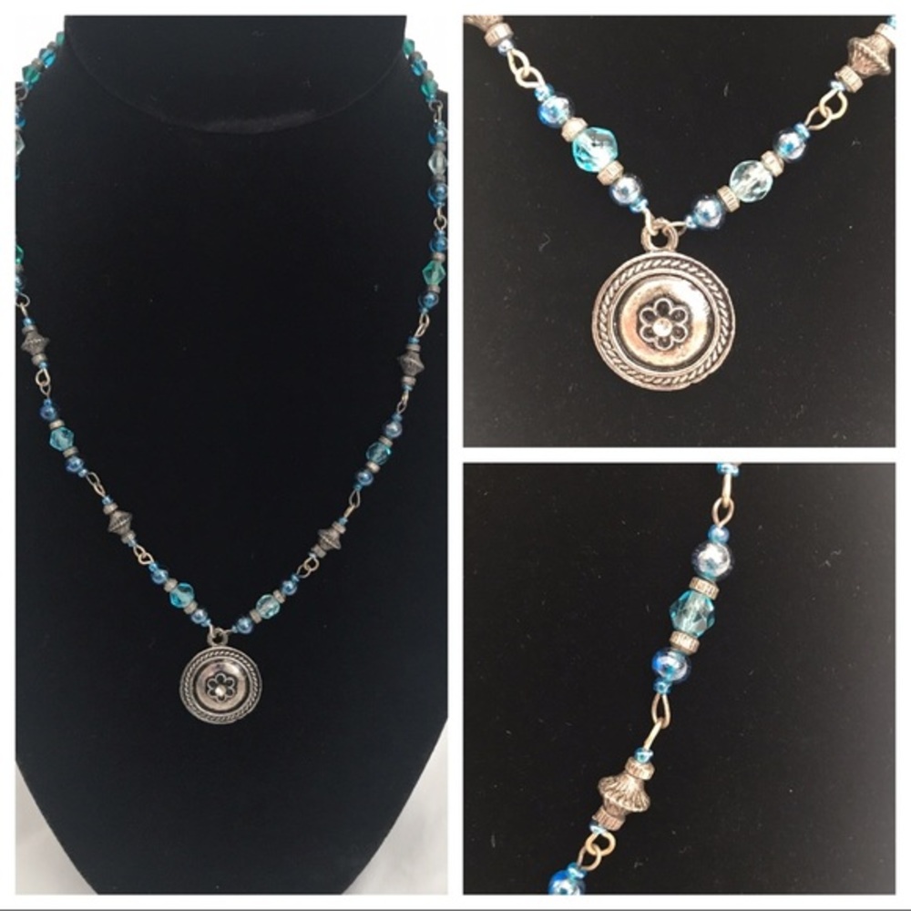 Silver and blue pendant necklace